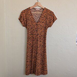 🧡 Chic Button-Front V-Neck Midi Dress - Dalmatian/Cheetah Print